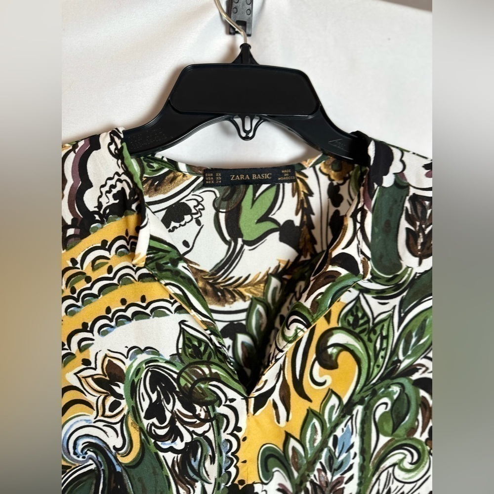 Zara Abstract Multi Colored Blouse - Picture 4 of 4